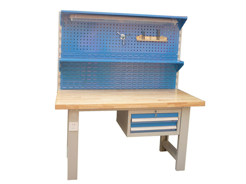 橡木面带挂板吊柜