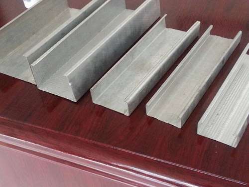 ”领泰“品牌轻钢龙骨