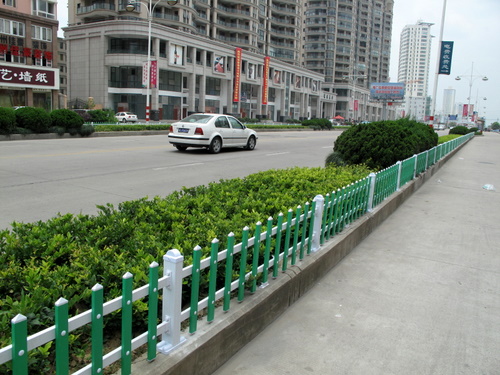 20191227145223_96870.jpg 绿化护栏.jpg