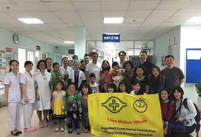 罗慧夫颅颜基金会与台湾医疗团队，赴越南为６０为唇颚裂儿童义诊