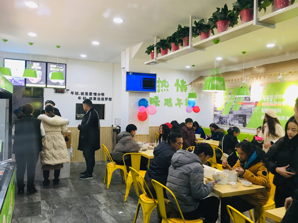 月热情|开业小事三两则