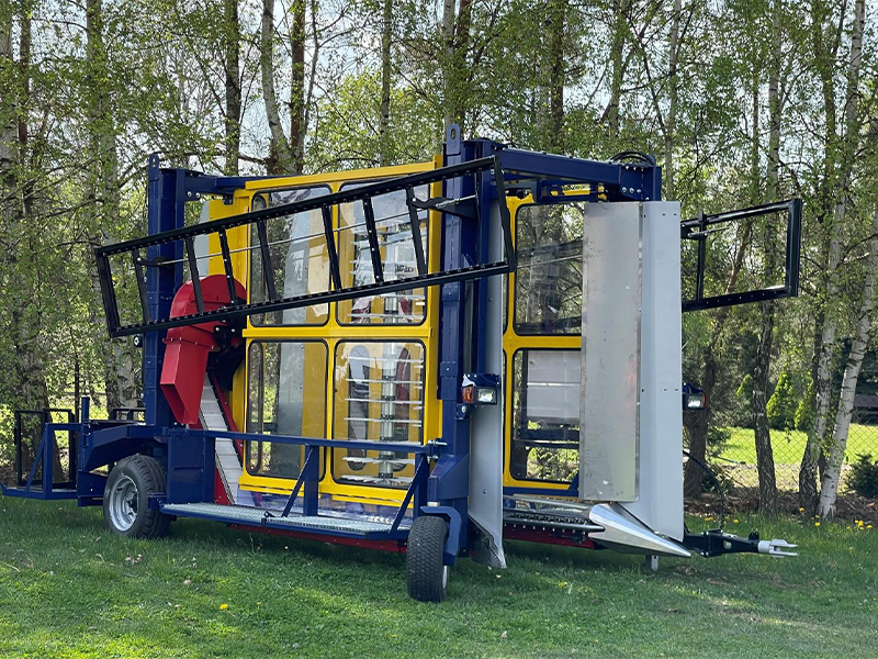 jagoda 300牵引式全幅浆果收获机/Berry harvester