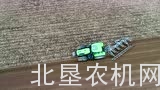 道依茨法尔9340TTV拖拉机配5铧栅条犁作业