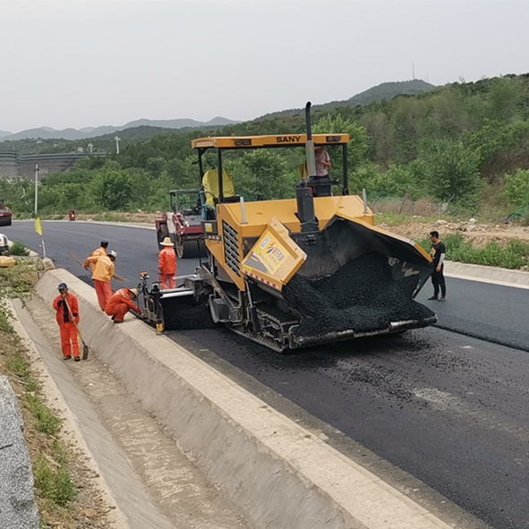 沥青混凝土路面摊铺