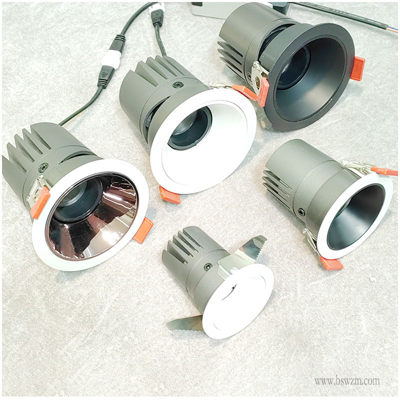 S225S1战神 深防眩射灯56.jpg