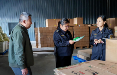 黑龙江省伊春市市场监管局经济开发区分局开展节前食品生产安全专项检查