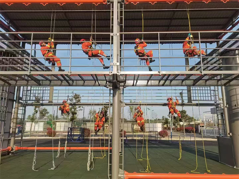 室内绳索救援训练架设计
