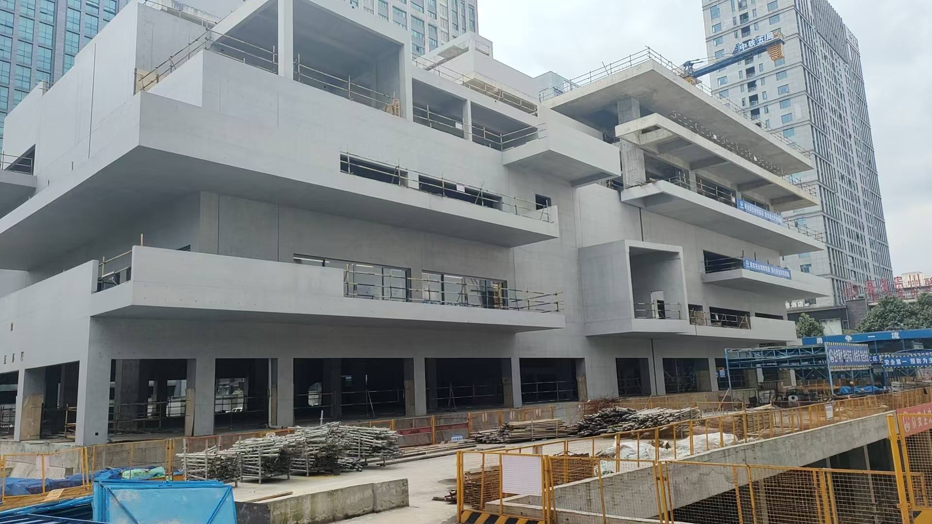 贵阳爱尔东源健康城项目