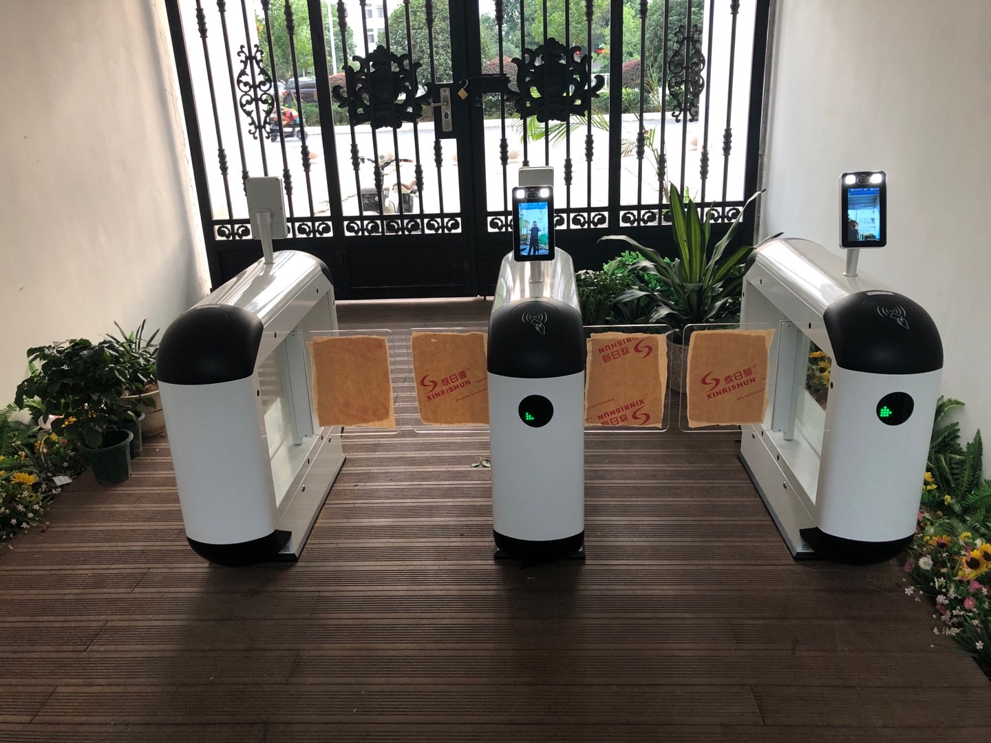 Cloud Zoom small image