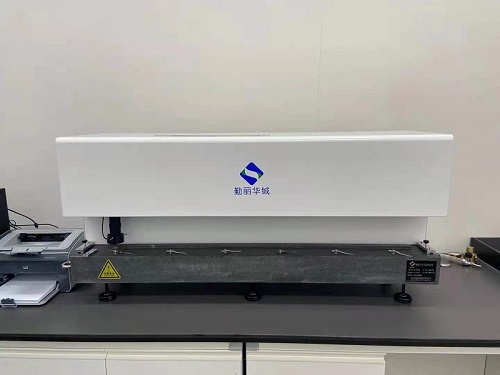 全自动钢直尺检定装置和手动钢卷尺检定装置已交付甘肃省计量研究院验收安装