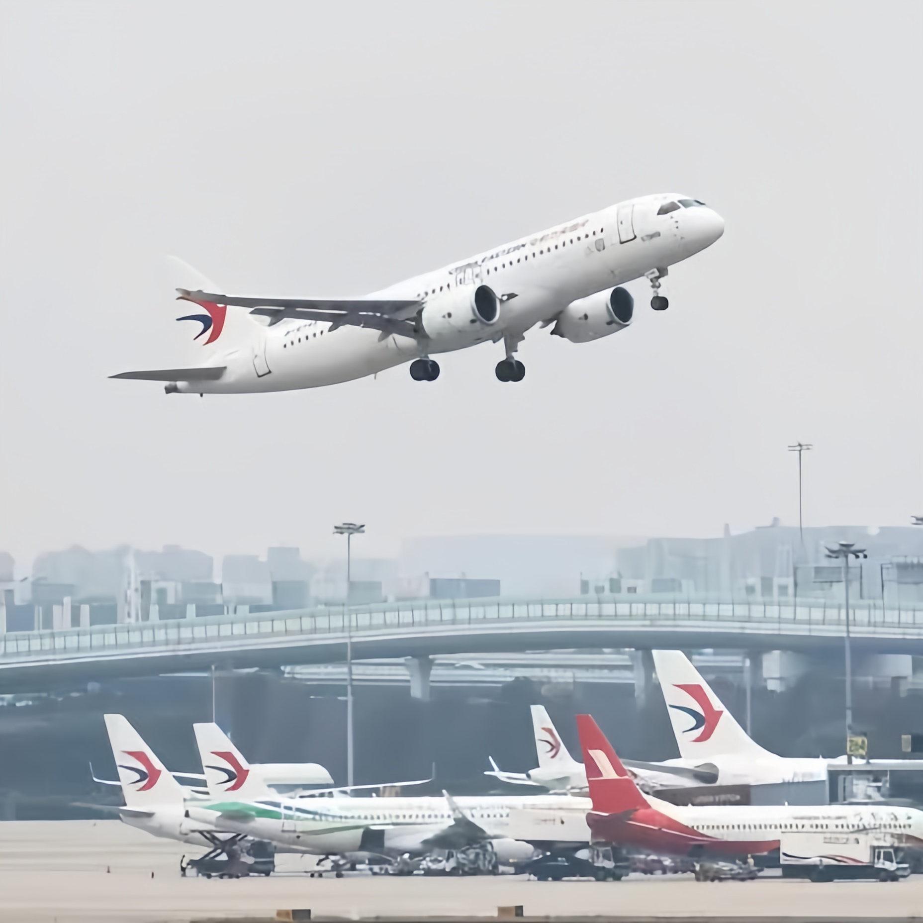 重磅！全球最繁忙货运机场排行榜新鲜出炉，香港国际机场夺冠，浦东国际机场反超孟菲斯！