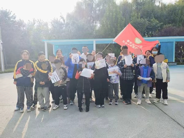 20251027115600_80224.jpg d754edc050560bfd6e810255725170c0.jpg