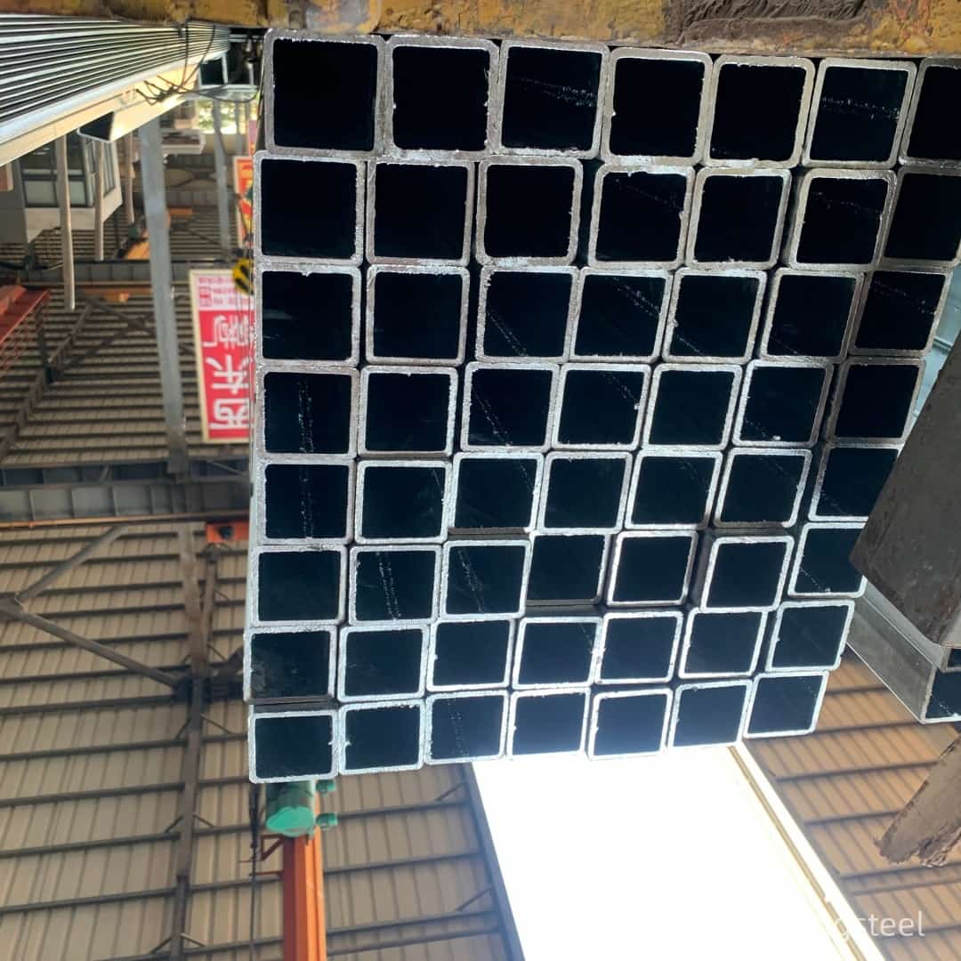 65*65*2.75方管实物图片