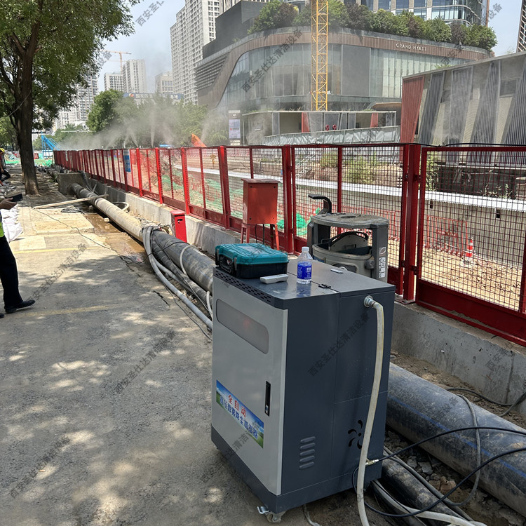 20241021104652_97419.jpg 建筑工地围挡喷淋降尘系统03.jpg