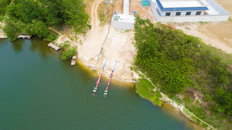 水庫(kù)俯視圖